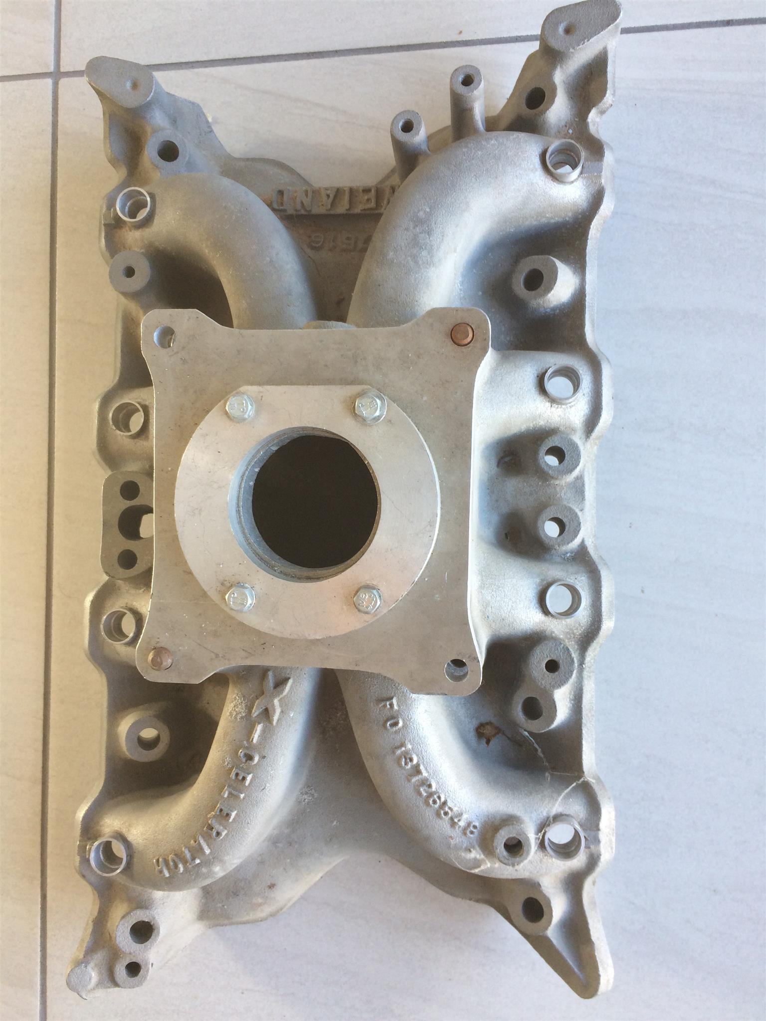 FORD 351 CLEVEL intake manifold - Private Seller