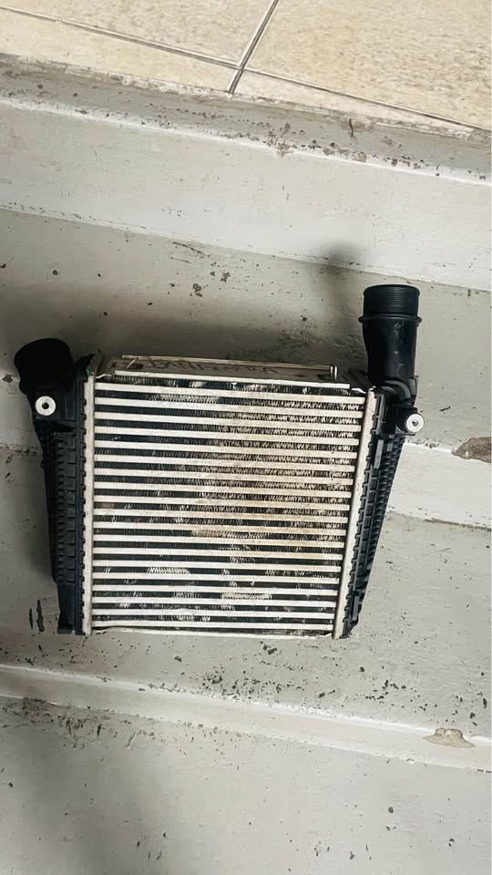 Porsche Panamera intercooler - Private Seller