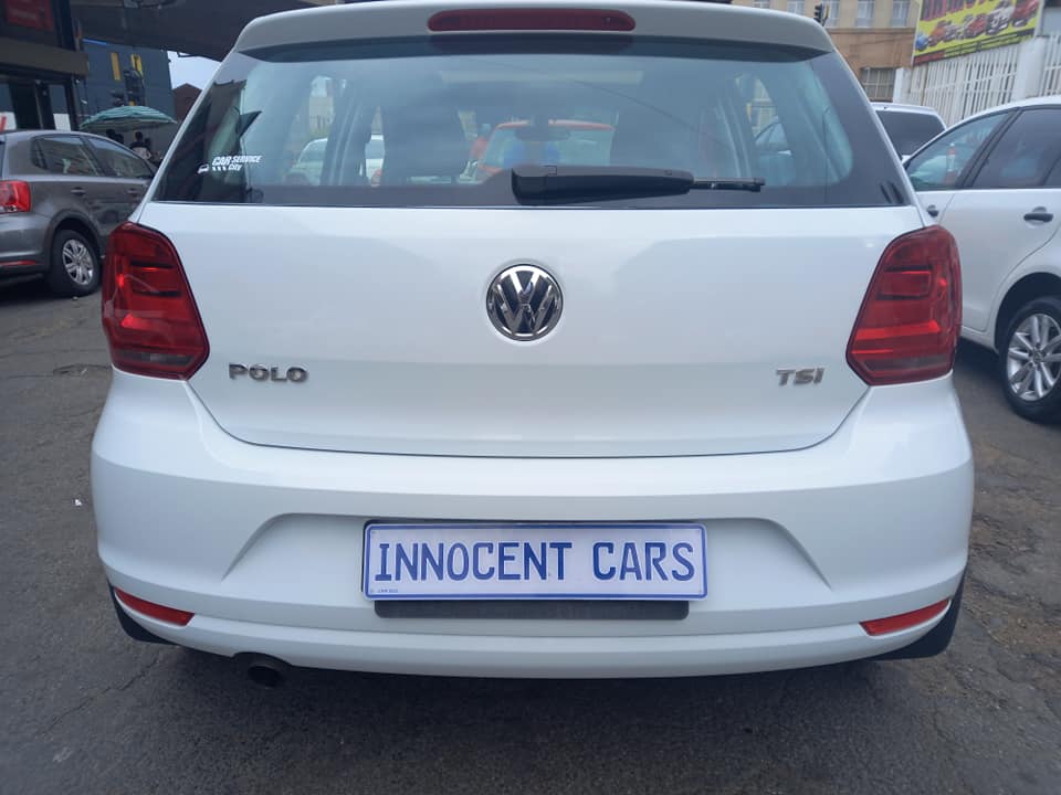 2014 VW POLO 6 TSi 1.2 COMFORTLINE, PETROL MANUA, MILEAGE 95000KM, WHITE IN COLOR