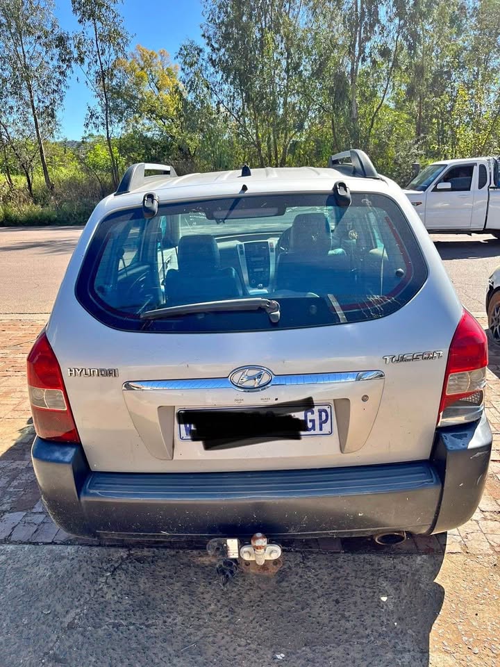 2008 HYUNDAI TUCSON MANUAL SPARES - Private Seller 2008 HYUNDAI TUCSON MANUAL SPARES - Private Seller