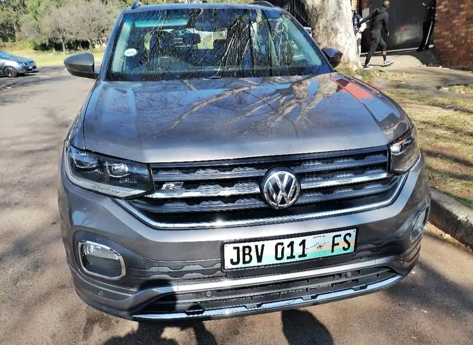 2019 VOLKSWAGEN T CROSS 1.0 MANUAL TRANSMISSION IN EXCELLENT CONDITION