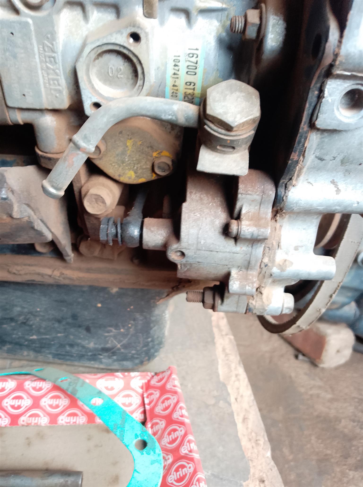 Vaccum pump Nissan qd32 - Private Seller Vaccum pump Nissan qd32 - Private Seller