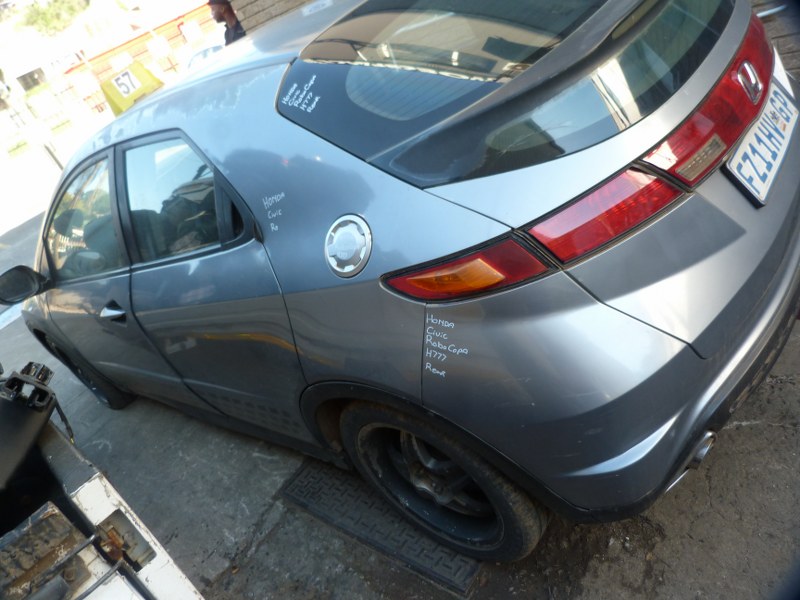 Honda Civic Robocop 1.8i V-Tec EXi Manual Silver - 2009 STRIPPING FOR SPARES - Private Seller