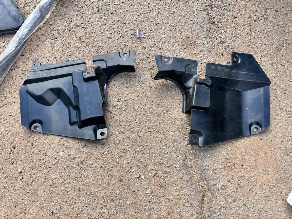 Mazda CX5 KE MK1 12-16 Front Left Mud Splash Shield Guard KD5356342 K3006 - Private Seller Mazda CX5 KE MK1 12-16 Front Left Mud Splash Shield Guard KD5356342 K3006 - Private Seller