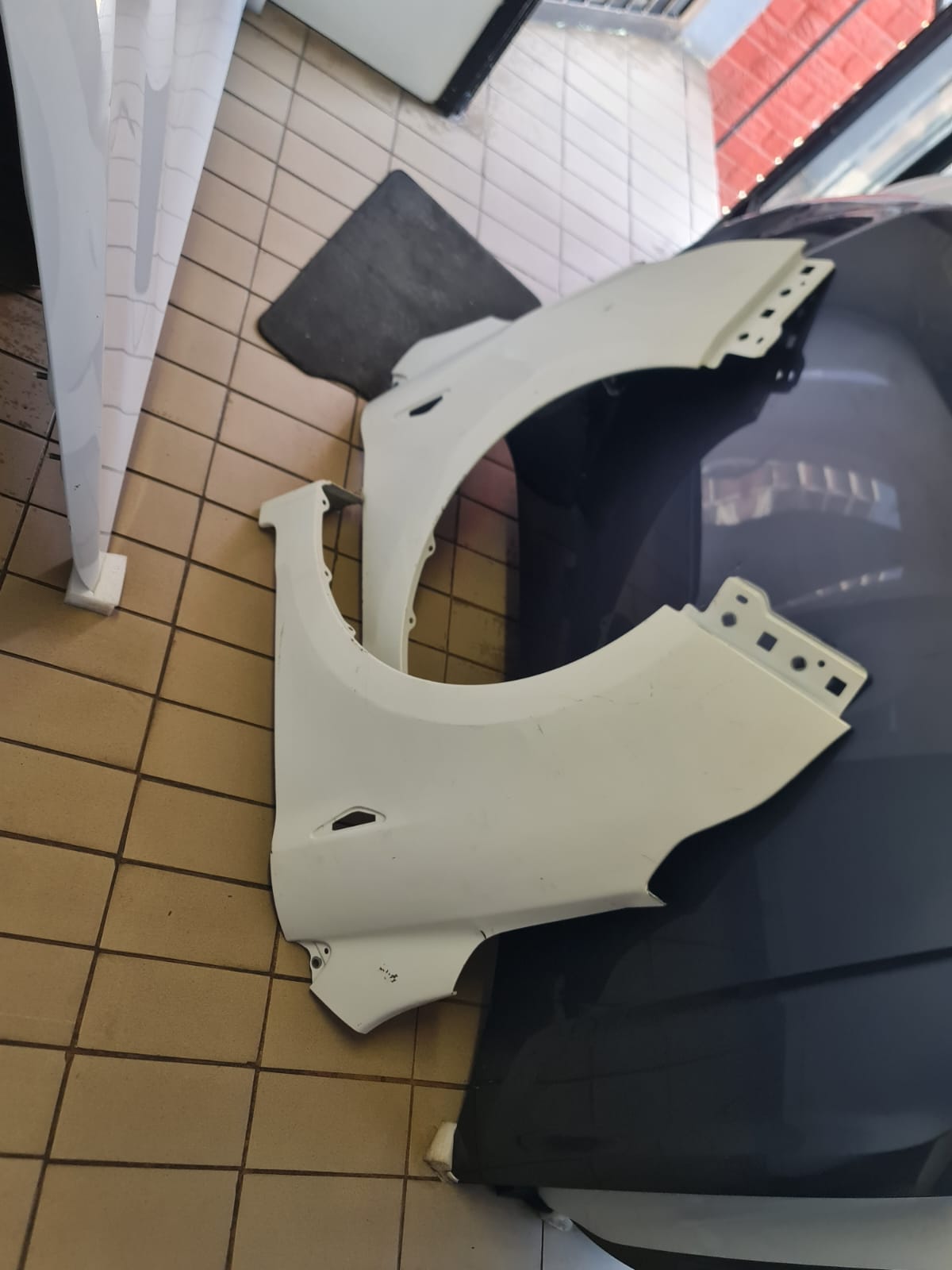 2019 FORD FIGO WHITE FENDERS LEFT AND RIGHT AVAILABLE FOR SALE - Private Seller 2019 FORD FIGO WHITE FENDERS LEFT AND RIGHT AVAILABLE FOR SALE - Private Seller