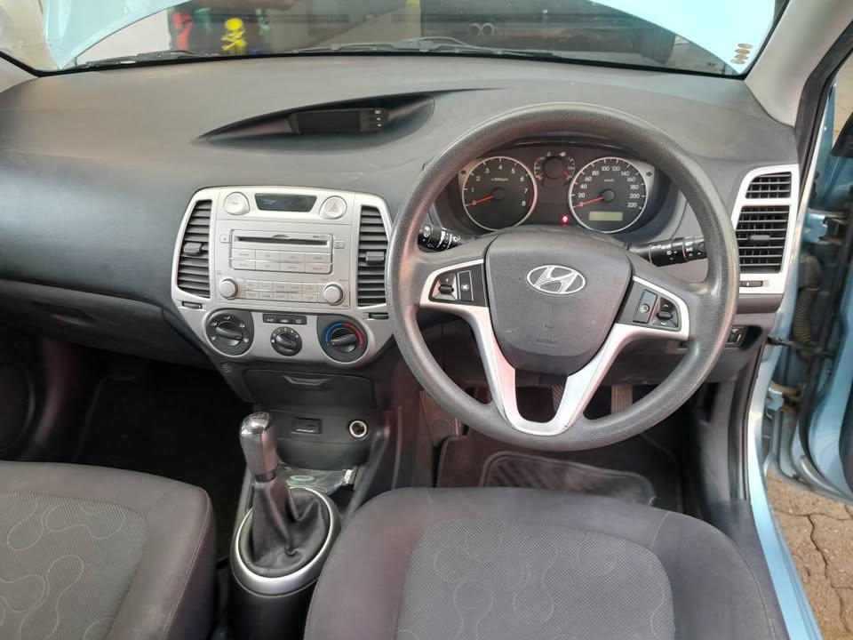 2012 HYUNDAI I20 1.4 FLUID MANUAL