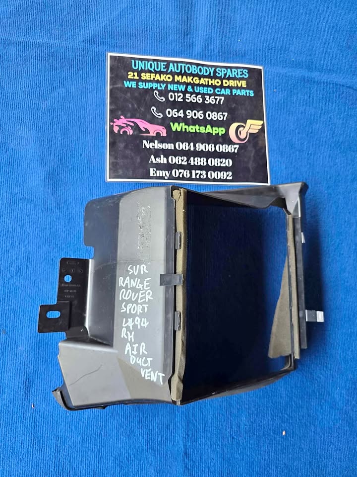 Range Rover Sport SVR Left Air Duct Vent - Private Seller Range Rover Sport SVR Left Air Duct Vent - Private Seller