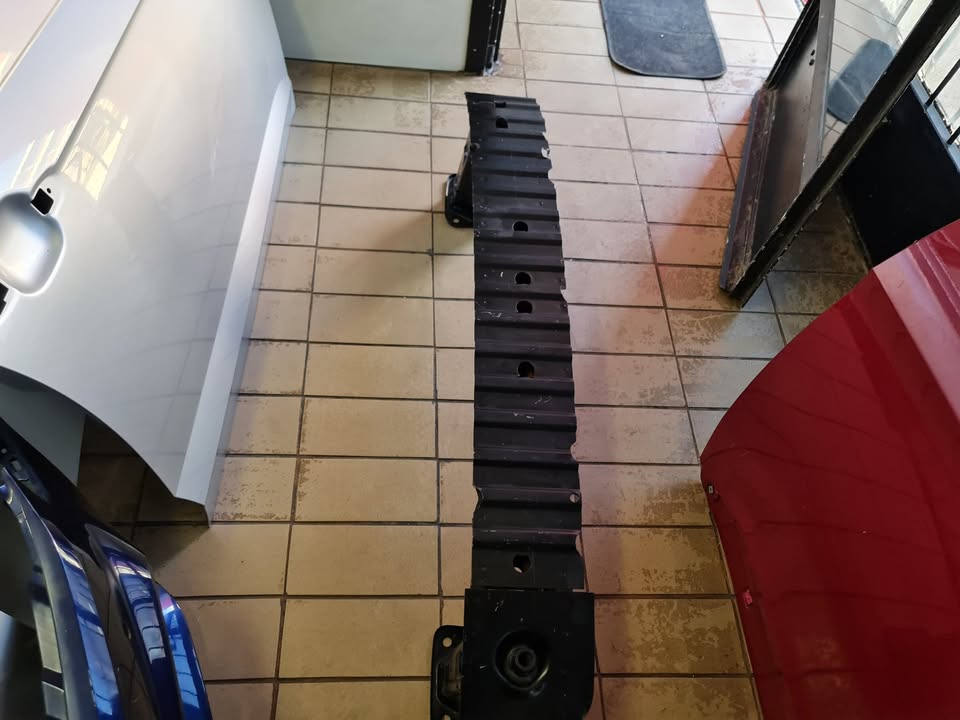 2009 FORD FOCUS ST FRONT STIFFENER FOR SALE IN PRISTINE CONDITION - Private Seller 2009 FORD FOCUS ST FRONT STIFFENER FOR SALE IN PRISTINE CONDITION - Private Seller