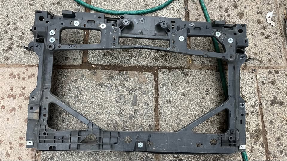 Mazda CX-3 cradle - Private Seller Mazda CX-3 cradle - Private Seller