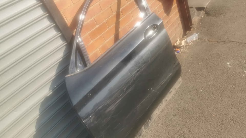 BMW X4 GO2 left front door - Private Seller BMW X4 GO2 left front door - Private Seller