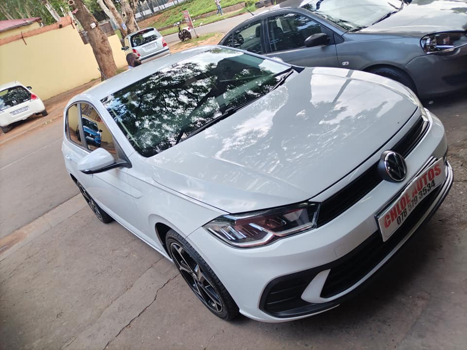 2022 Vw polo9 1.0 Petrol Manual ,white 94,000km
