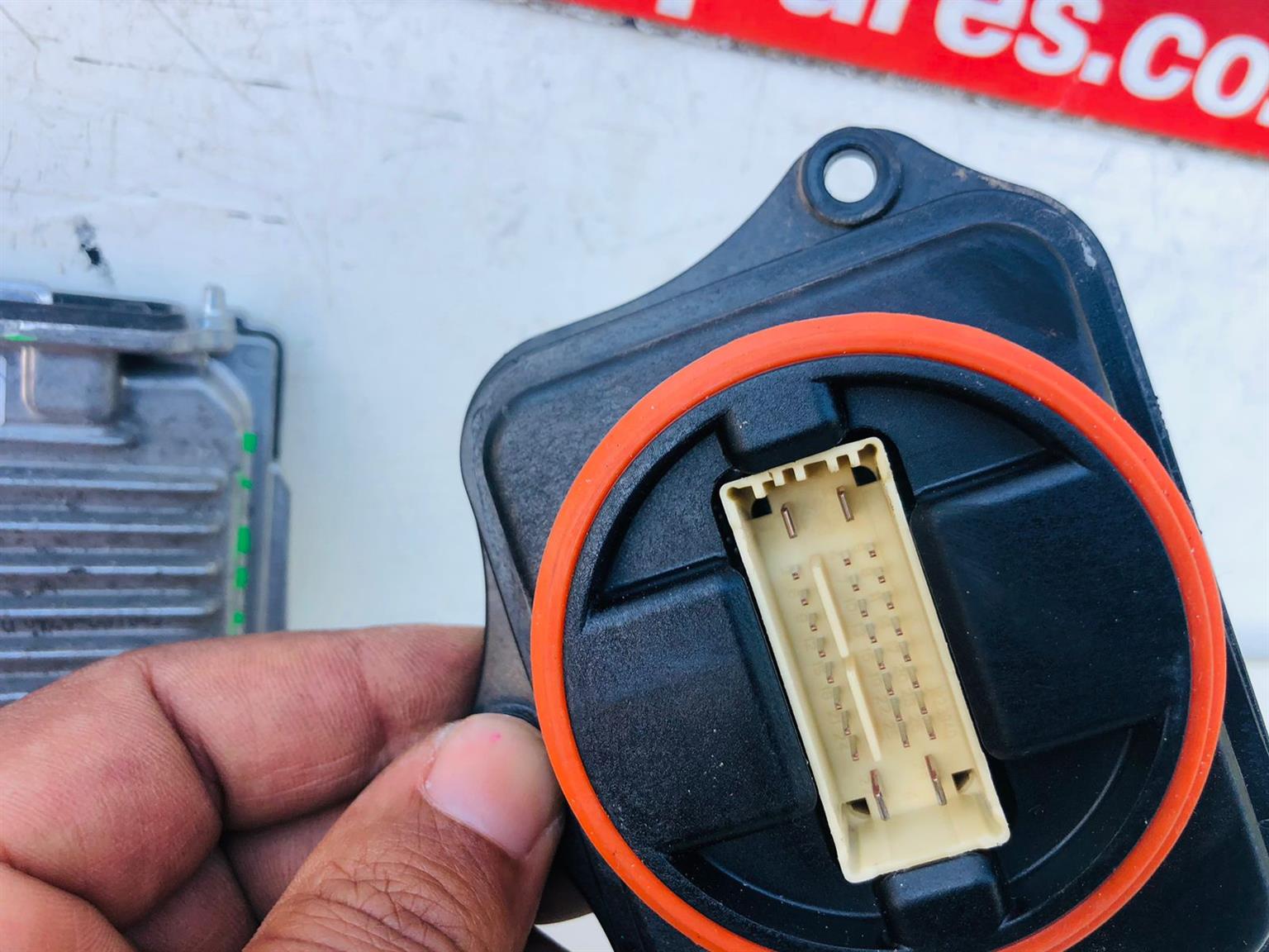 Jeep Grand Cherokee SRT8 headlight ballast/module - Private Seller Jeep Grand Cherokee SRT8 headlight ballast/module - Private Seller