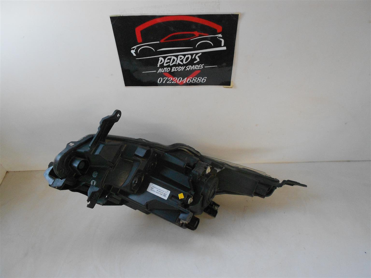 Suzuki Boleno Preface Right Headlight