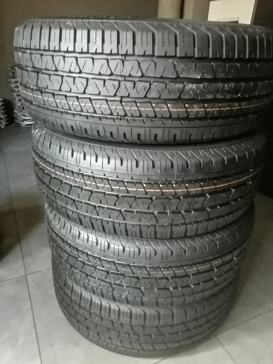265/60/18 Continental Cross Contact brand new set for - Private Seller 265/60/18 Continental Cross Contact brand new set for - Private Seller