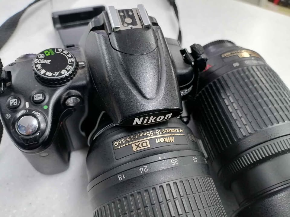 NIKON D5000 DIGITAL CAMERA