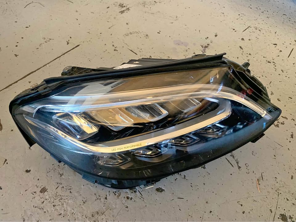 Mercedes Benz W205 headlight