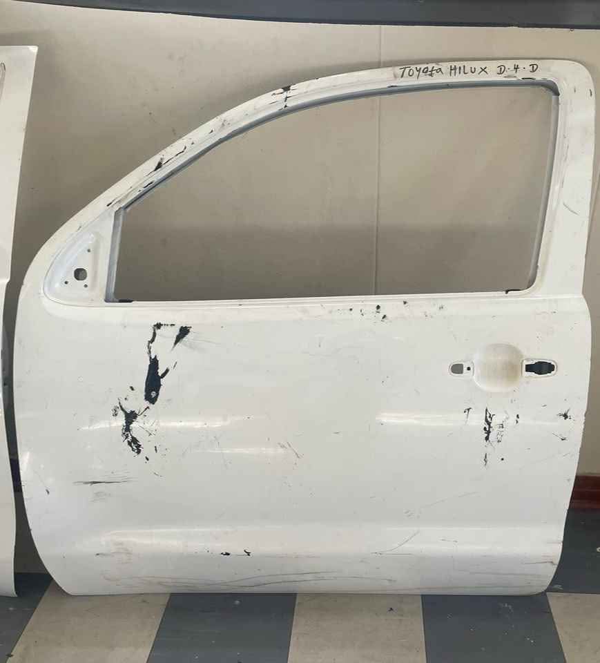 Toyota Hilux D4D Front Left Door. - Private Seller Toyota Hilux D4D Front Left Door. - Private Seller