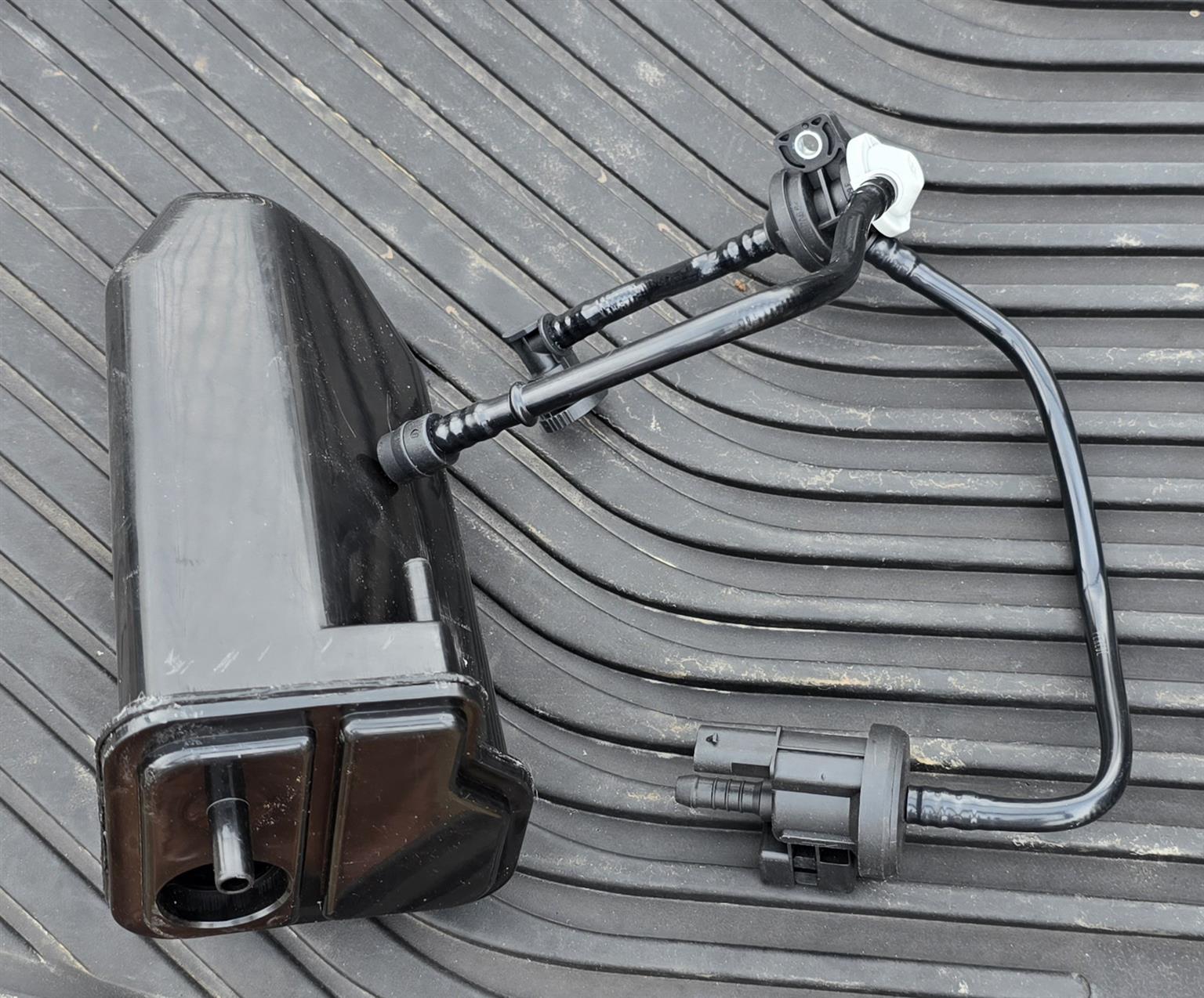 New stock arrivals  Activated charcole canister  Vw golf 5 golf 6 tt mk2 - Private Seller