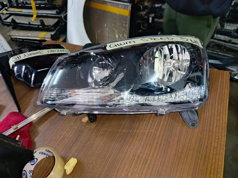 Gwm Steed 5 Left Headlight - Private Seller