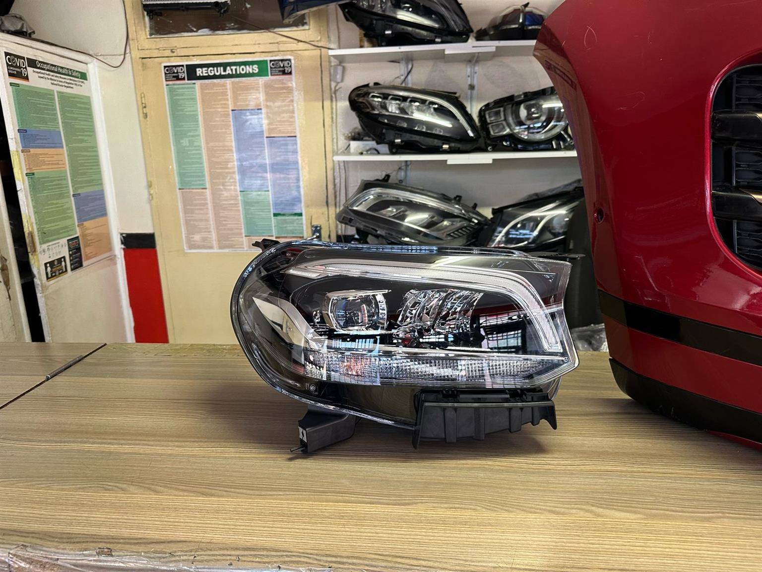 2020 MERCEDES BENZ X CLASS W470 BAKKIE RIGHT HEADLIGHT BRAND NEW ORIGINAL - Private Seller 2020 MERCEDES BENZ X CLASS W470 BAKKIE RIGHT HEADLIGHT BRAND NEW ORIGINAL - Private Seller