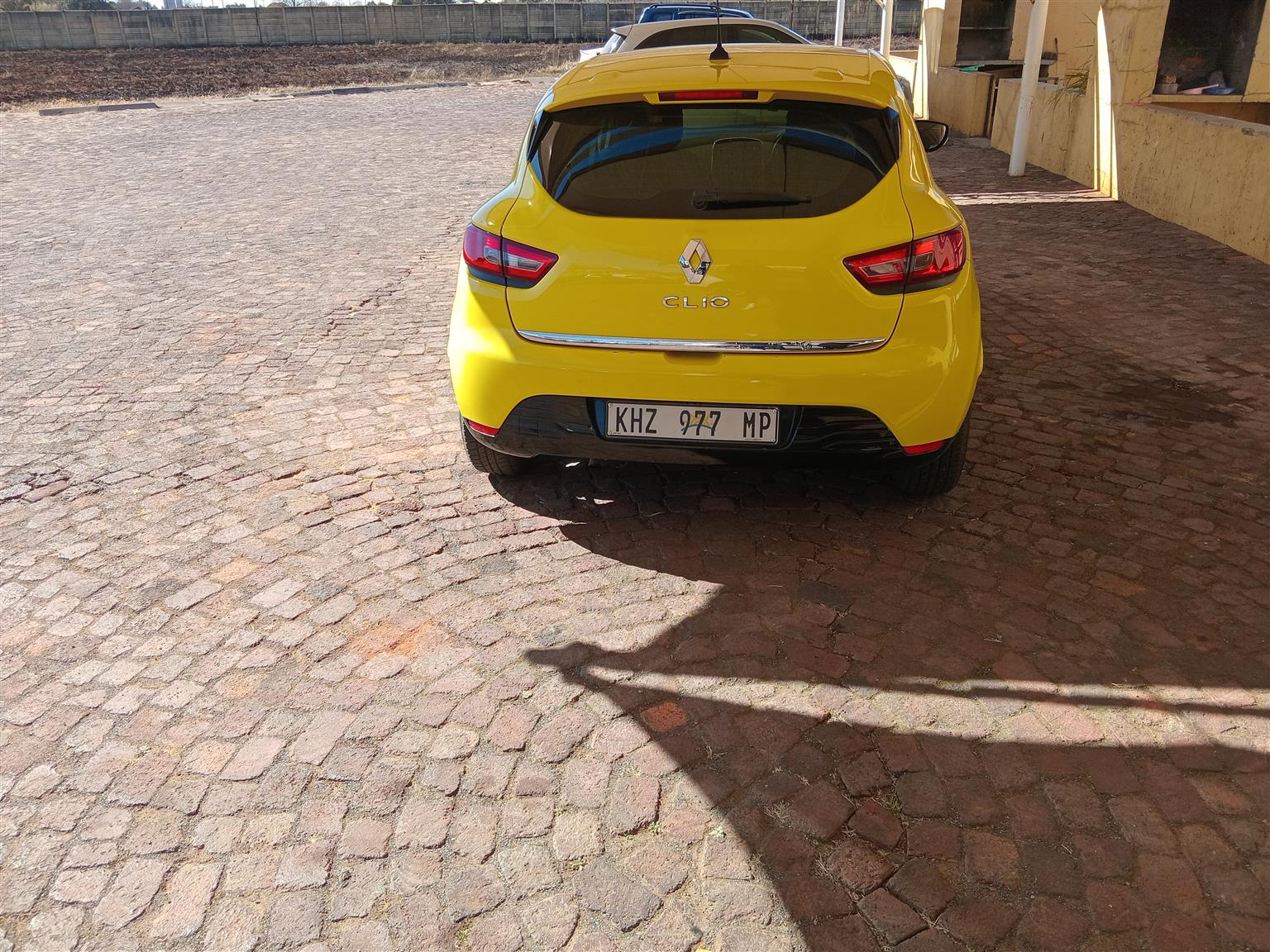 Good day I have a Renault Clio 2013 dynamic for sale Cruise control touch screen
