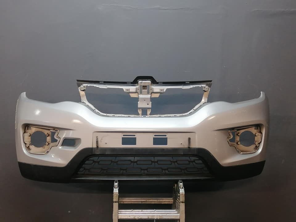 Renault Kwid white bumper - Private Seller Renault Kwid white bumper - Private Seller