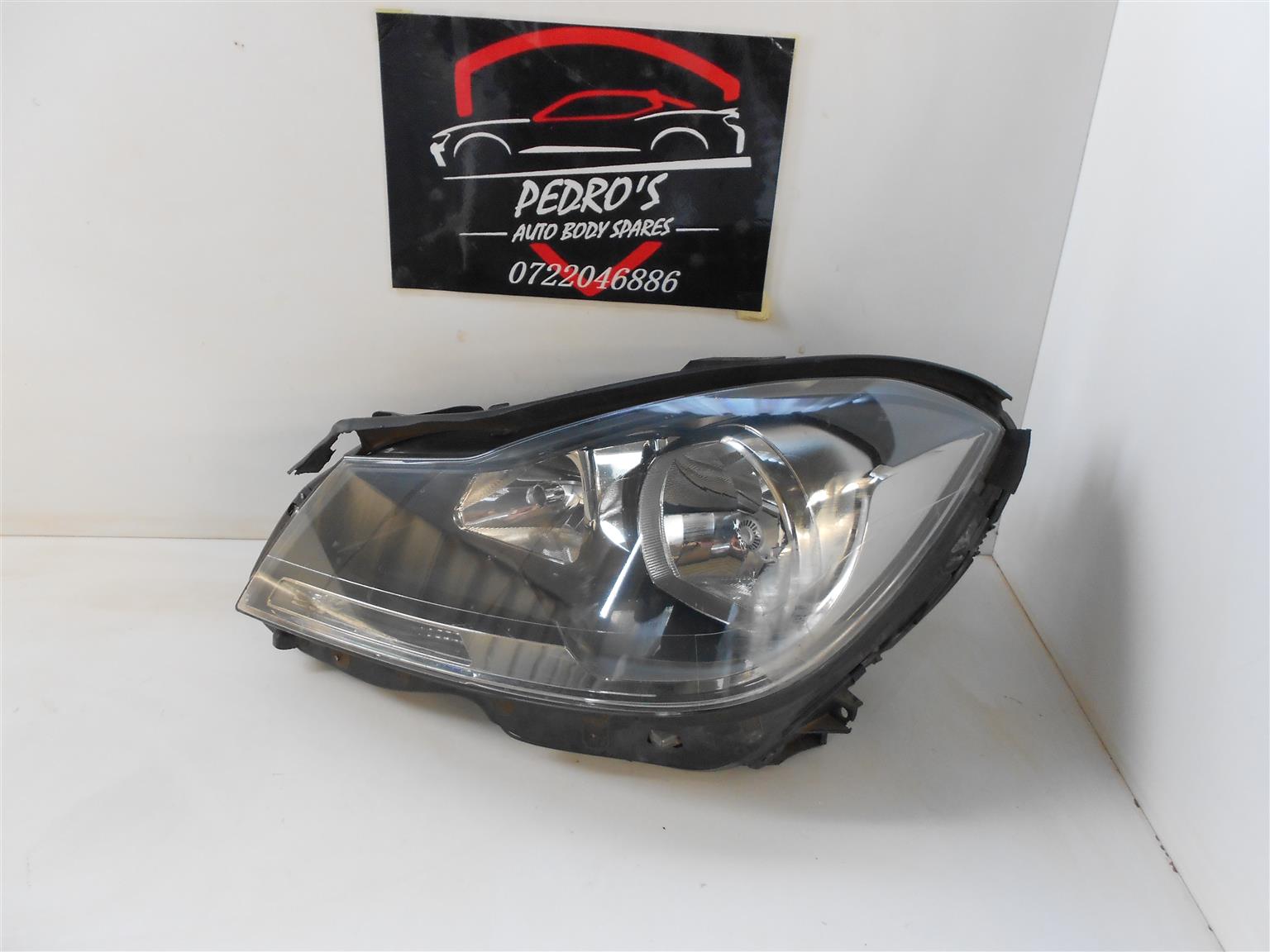 Mercedes W204 Facelift Headlight