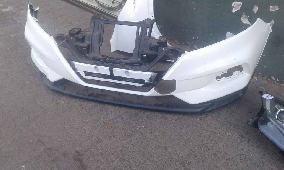 Nissan Qashqui 2020 front bumper - Private Seller Nissan Qashqui 2020 front bumper - Private Seller