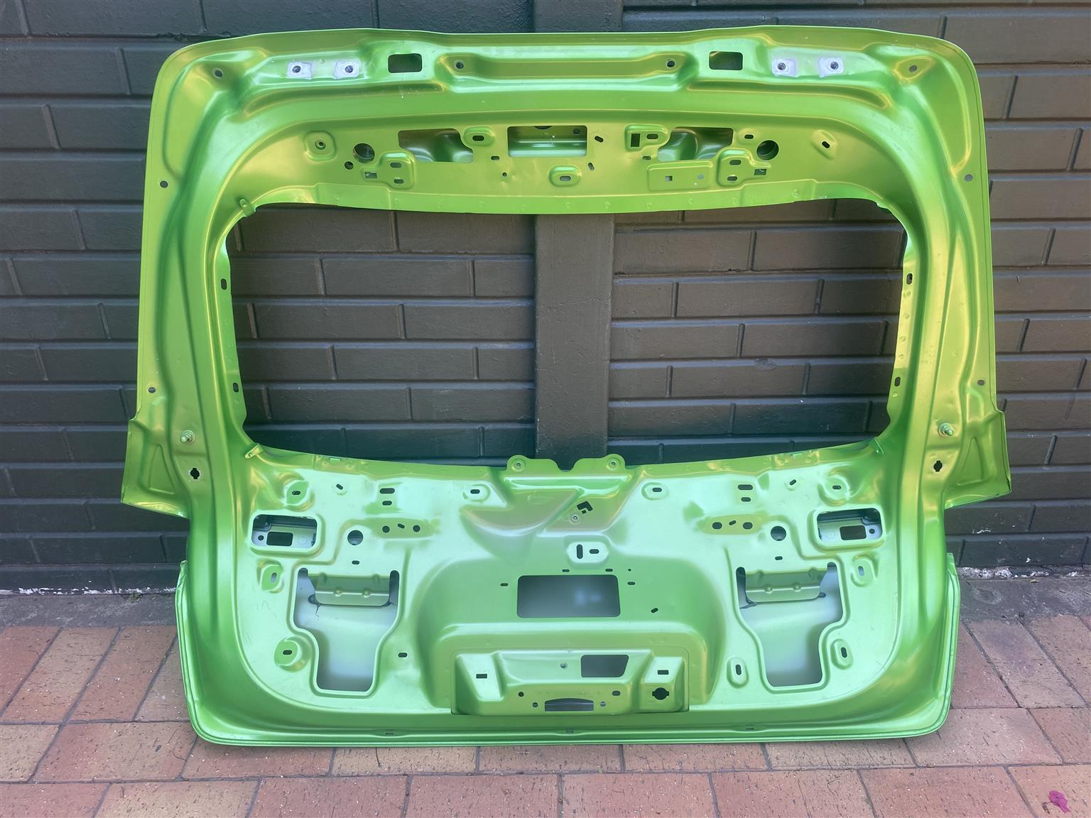 2025 OPEL MOKKA TAILGATE SHELL FOR SALE. IN PRISTINE CONDITION - Private Seller 2025 OPEL MOKKA TAILGATE SHELL FOR SALE. IN PRISTINE CONDITION - Private Seller