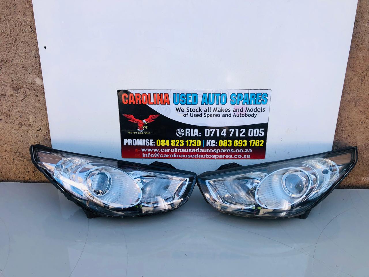 Hyundai IX35 left and right side halogen headlights (2012-2016) - Private Seller Hyundai IX35 left and right side halogen headlights (2012-2016) - Private Seller