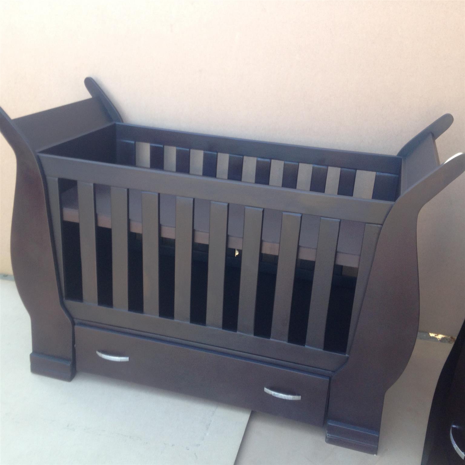 Baby Cot And Compactum With Display R 6999 00 Sur 17 Junk Mail