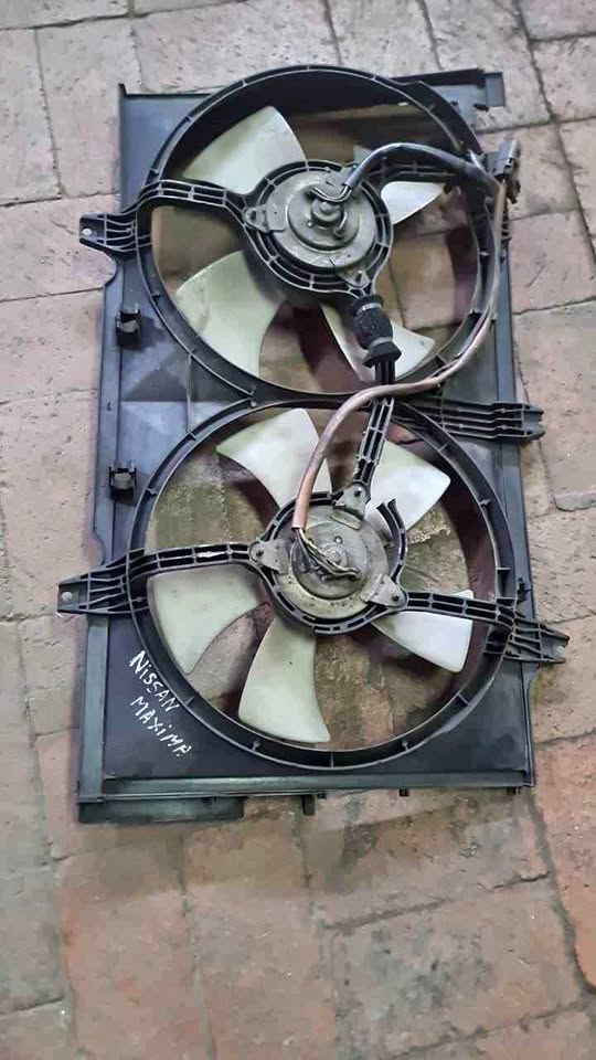Nissan maxima fan