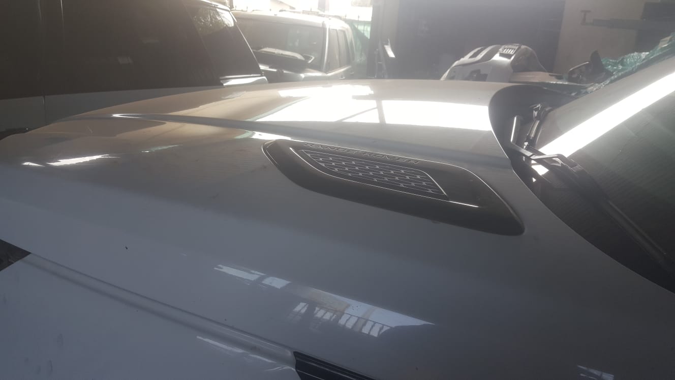 2016 Range Rover Sport 3.0l SDV6 SE Bonnet - White in colour