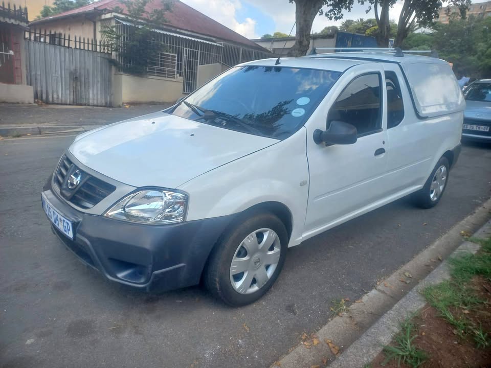 2019 Nissan NP200 1.6 Petrol, Manual, white color, mileage 75000kms,