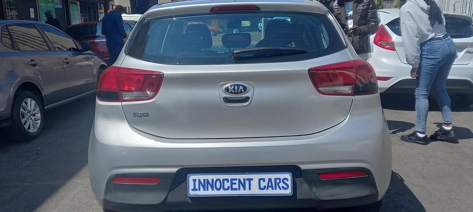 2017 KIA RIO 1.4 TEC MANUAL TRANSMISSION, SILVER COLOUR, 73000KM