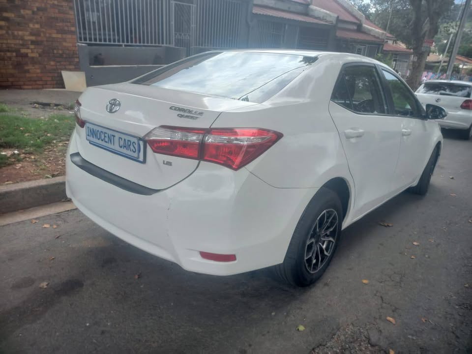 2021 Toyota Corolla Prestige Sedan 1.6 Oeyrol, Manual, White color, Mileage