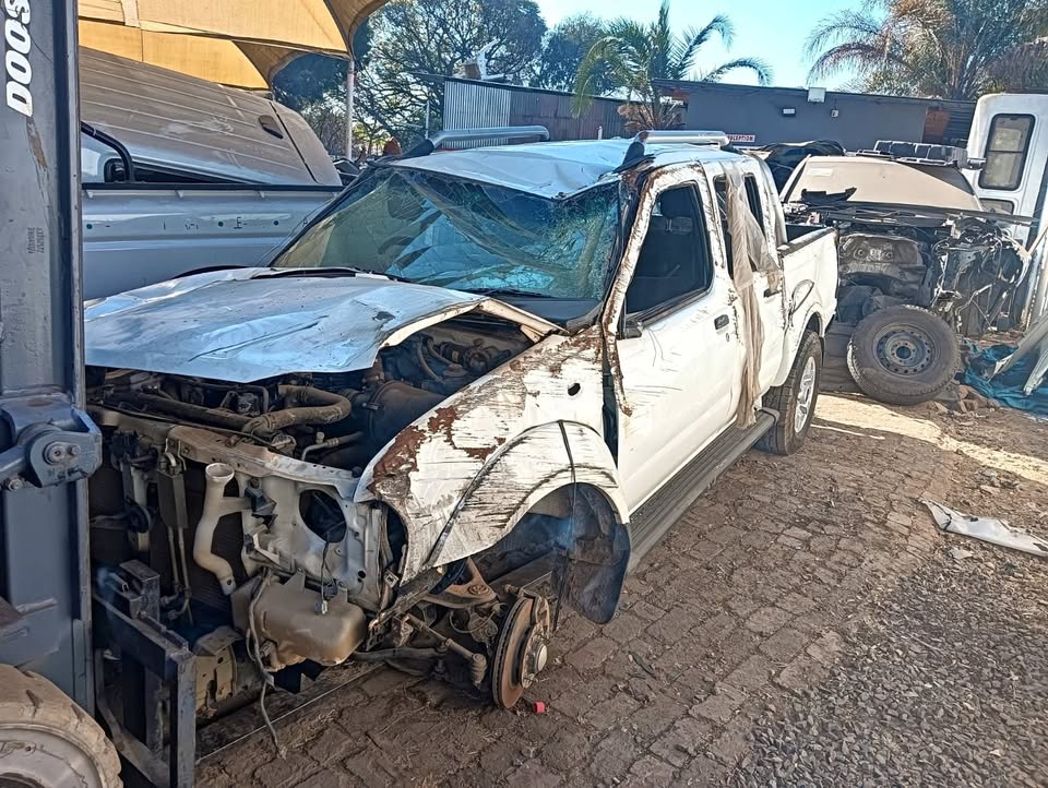 2019 NISSAN NP 300 STRIPPING FOR SPARES