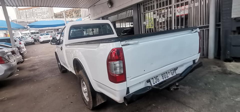 2010 ISUZU KB 250 2.5 SINGLE CAB MANUAL PETROL