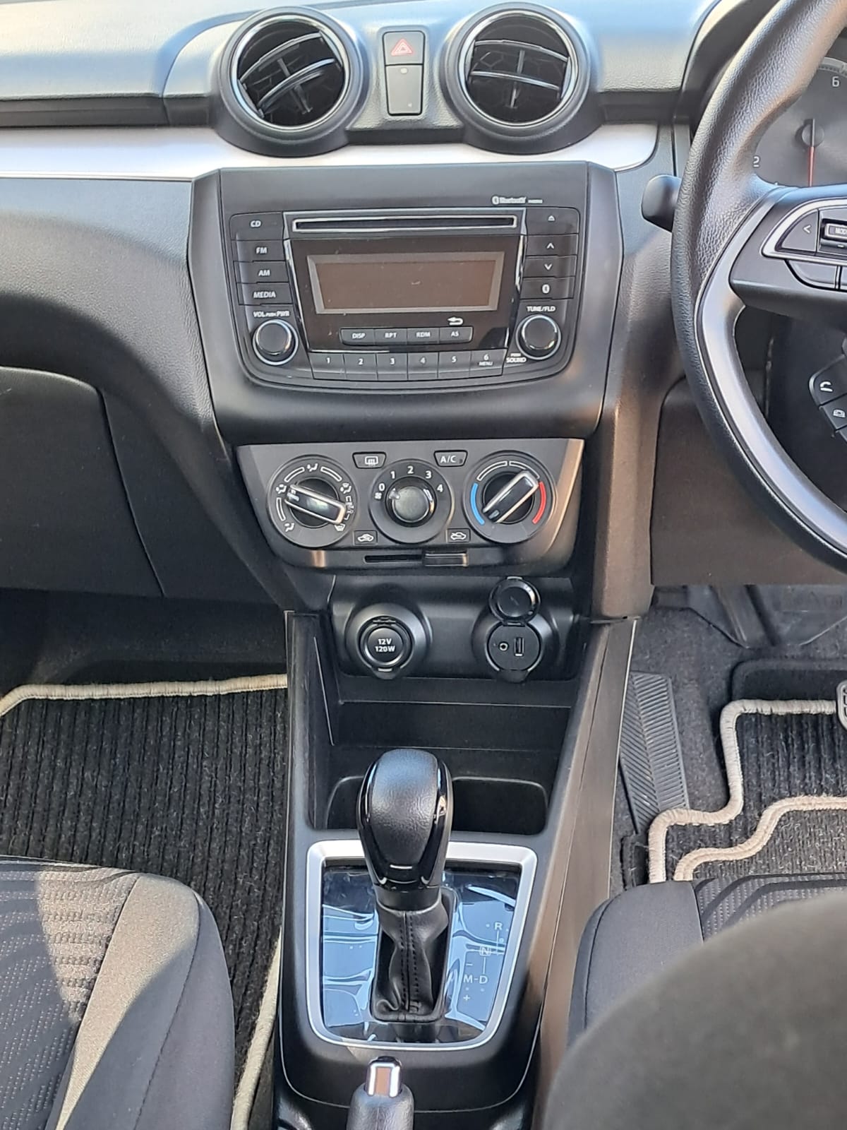 Used 2024 Suzuki Swift hatch 1.2 GL auto - Private Seller Used 2024 Suzuki Swift hatch 1.2 GL auto - Private Seller