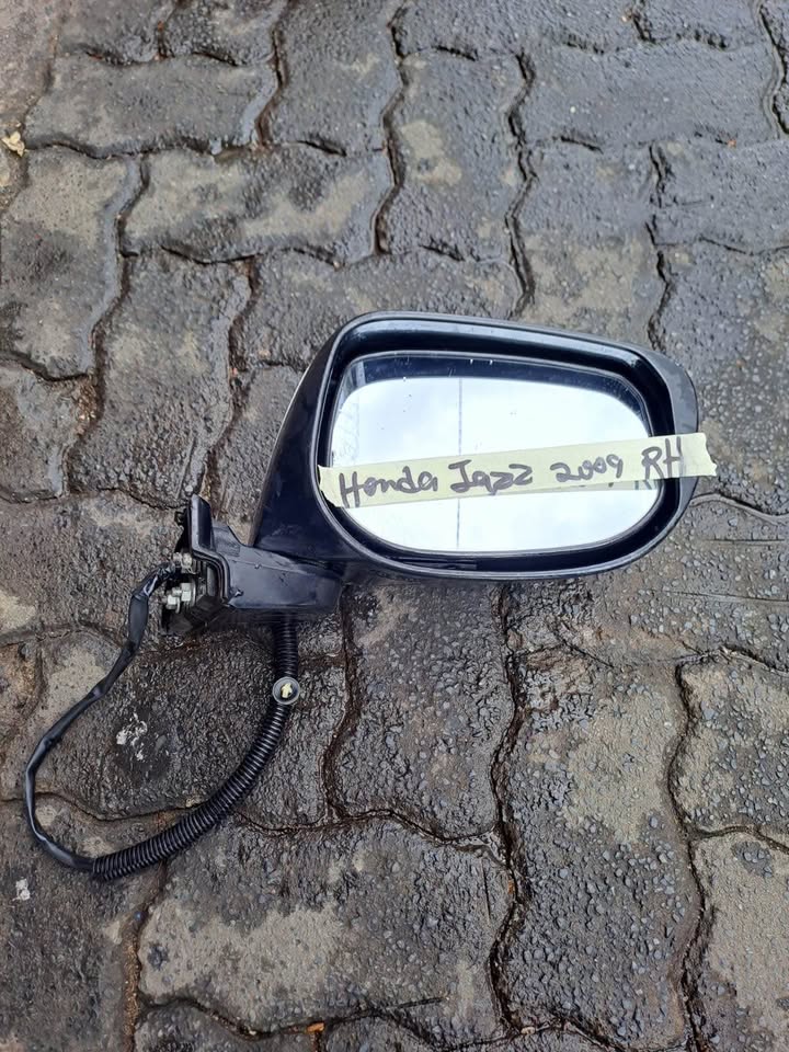 Honda Jazz side mirror - Private Seller Honda Jazz side mirror - Private Seller