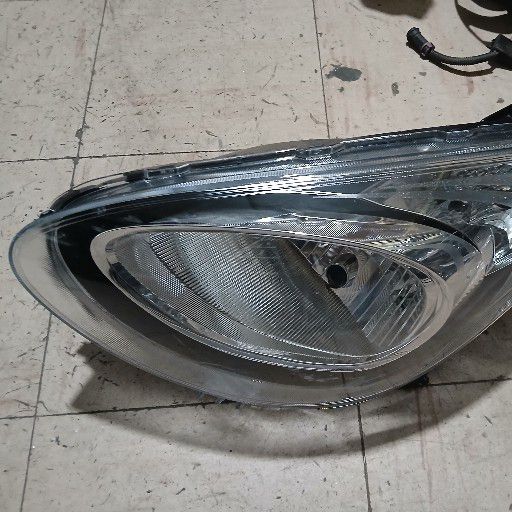 Suzuki celerio headlight - Private Seller