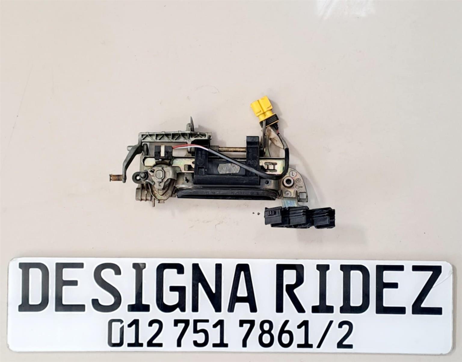 BMW E36 3-SERIES & E89 Z4 DOOR HANDLES (with light) - Private Seller BMW E36 3-SERIES & E89 Z4 DOOR HANDLES (with light) - Private Seller