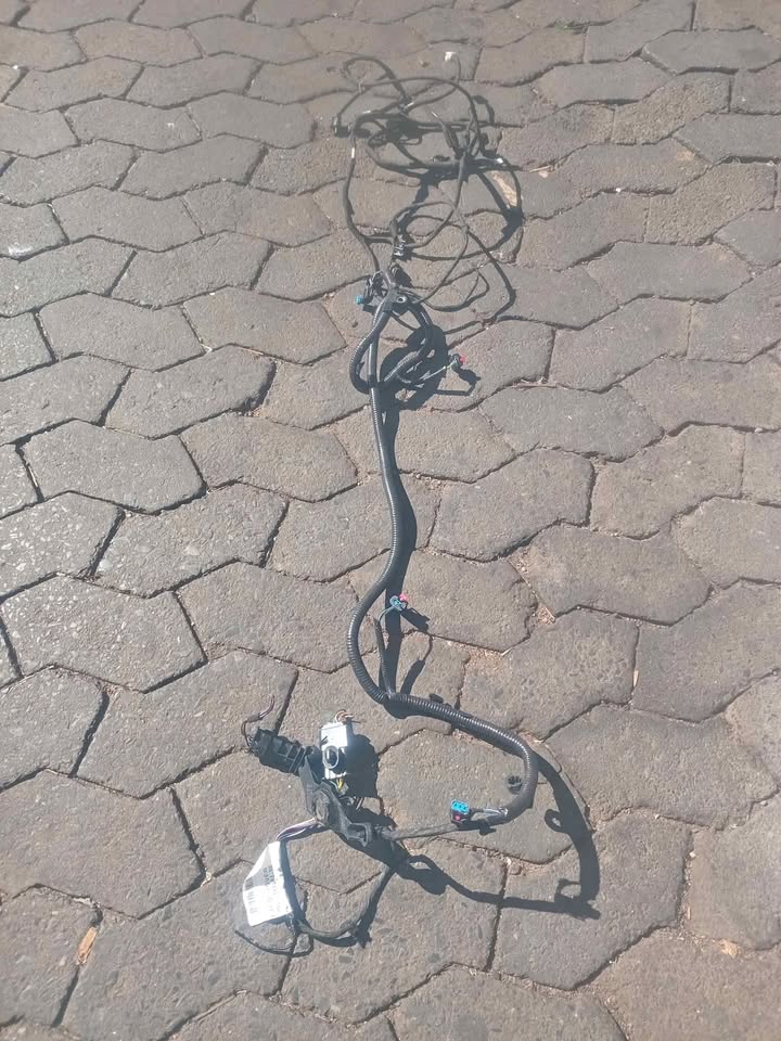 2018-2023 RANGE ROVER VELAR REAR BUMPER PARKING ASSIST WIRING HARNESS OEM USED - Private Seller 2018-2023 RANGE ROVER VELAR REAR BUMPER PARKING ASSIST WIRING HARNESS OEM USED - Private Seller