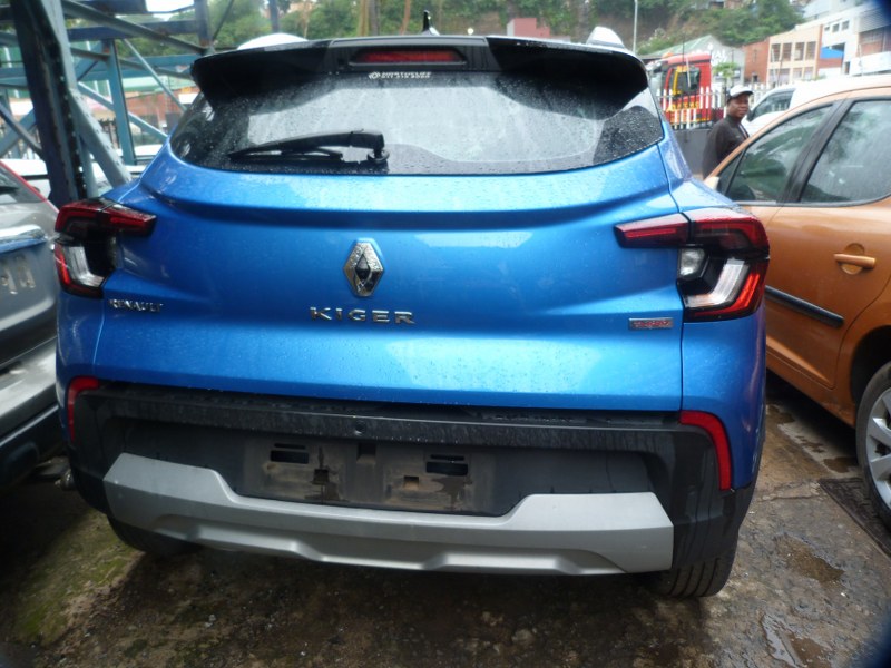 Renault Kiger Zen 1.0T Petrol Manual HR4 Blue - 2022 SPARESBOYZ STRIPPING FOR - Private Seller Renault Kiger Zen 1.0T Petrol Manual HR4 Blue - 2022 SPARESBOYZ STRIPPING FOR - Private Seller