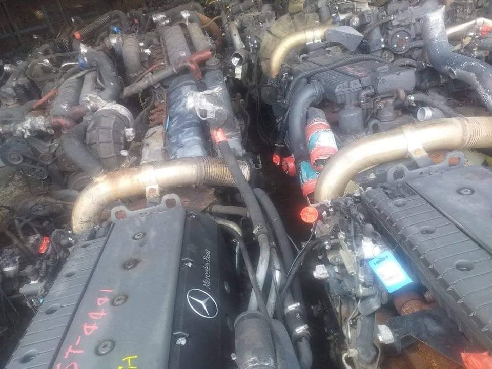 Mercedes truck and bus engines/gearboxes