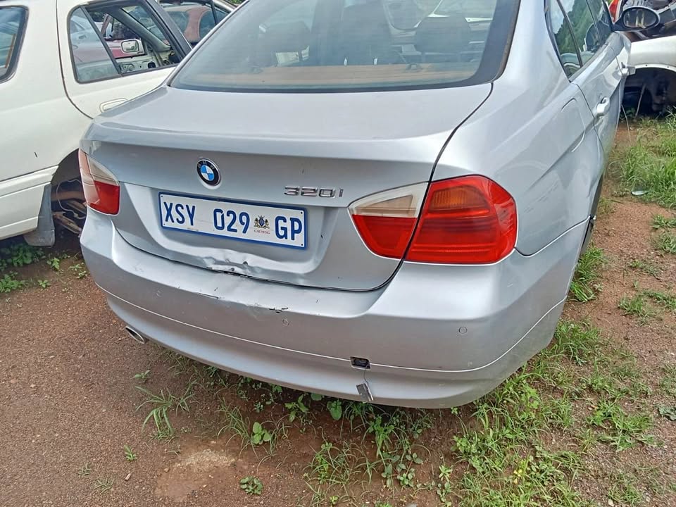 BMW 320i stripping for spares - Private Seller BMW 320i stripping for spares - Private Seller