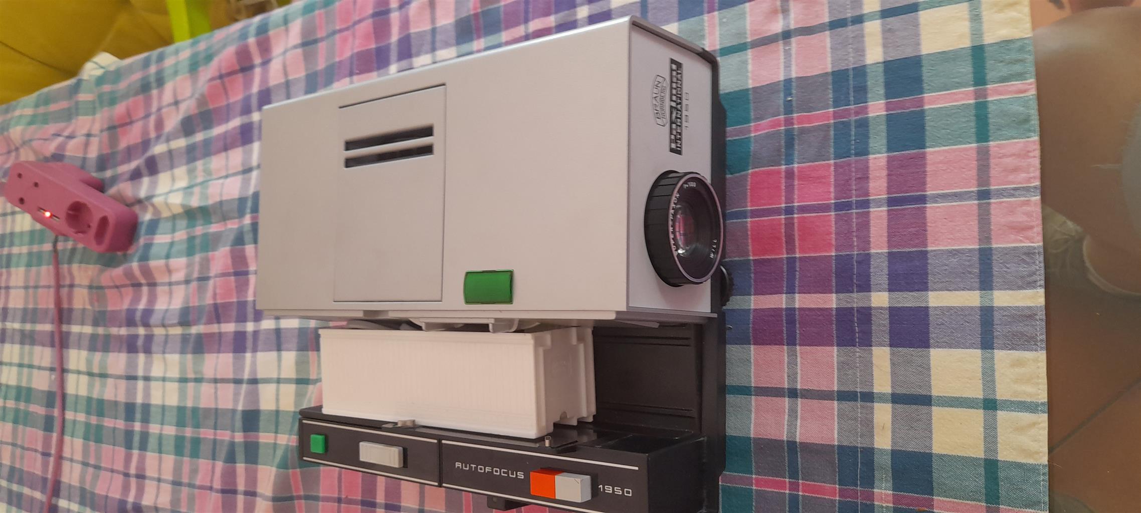BRAUN NUREMBERG Paximat International German 35mm Slide Projector.International