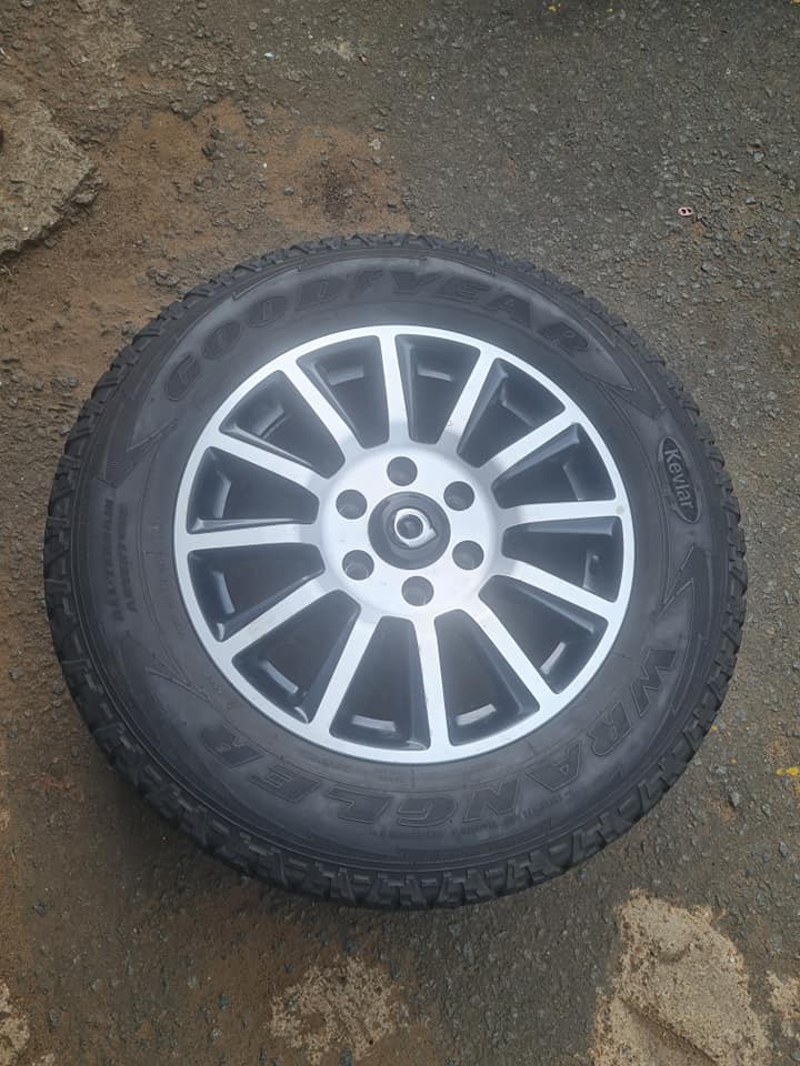Gwm original spare wheel mag and tyre size 18 - Private Seller