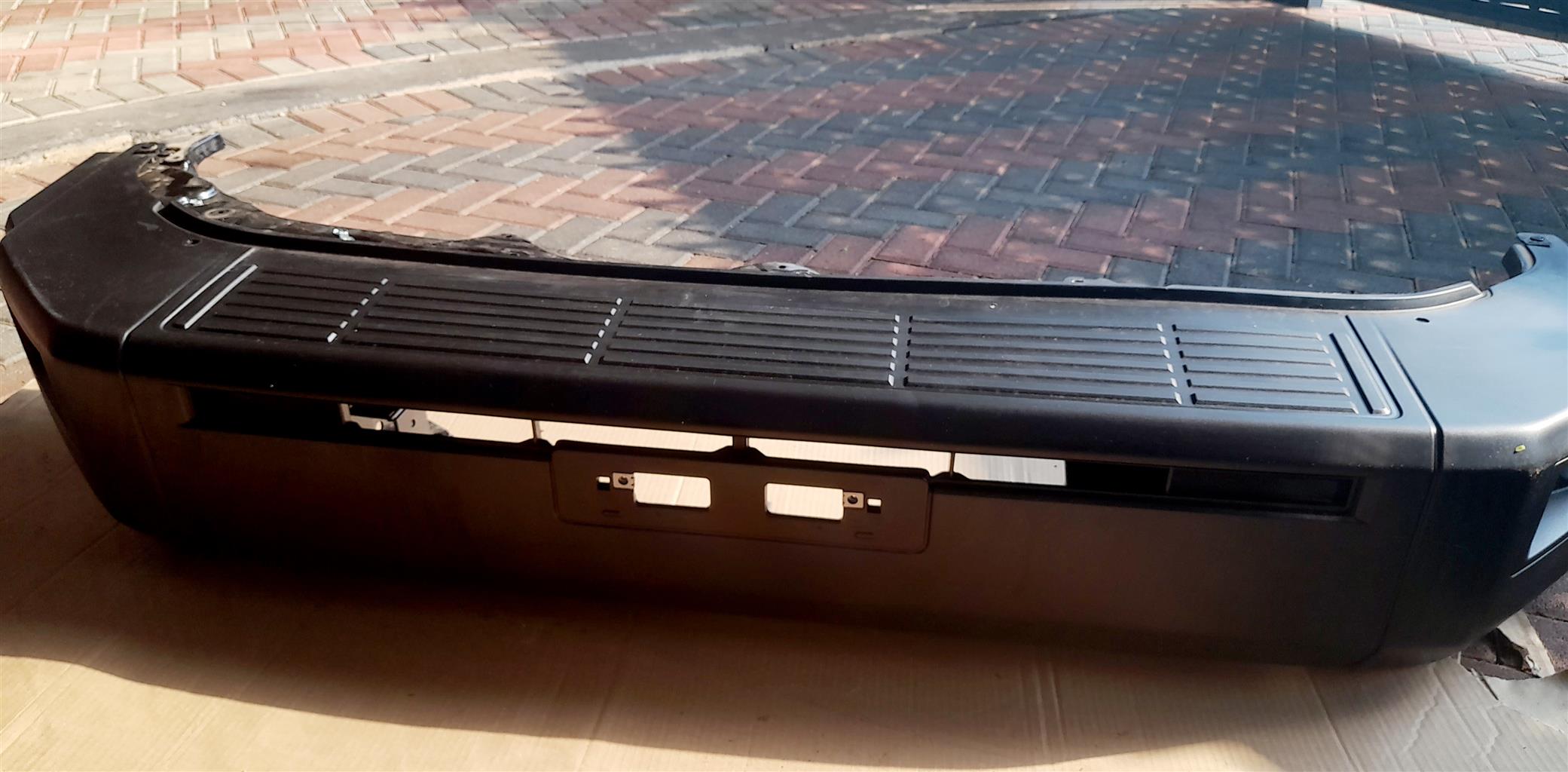 Land cruiser 2025 BUMPER brand new - Private Seller Land cruiser 2025 BUMPER brand new - Private Seller