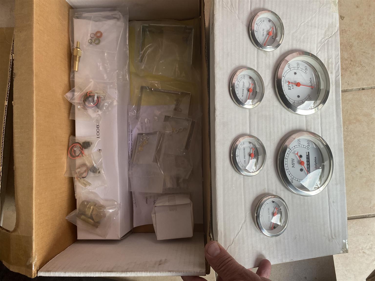 Gauges Dolphin universal classic 6pc gauge set - Private Seller